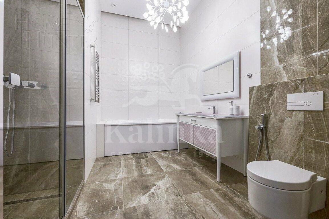 3-этажный коттедж 1 206 м² с отделкой