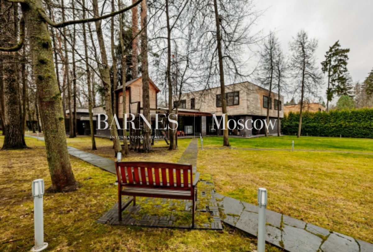 2-этажный коттедж 640 м² с отделкой