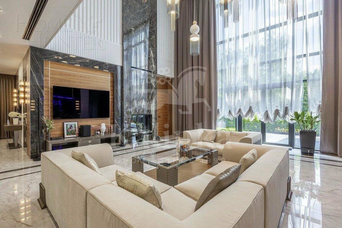 3-этажный коттедж 1 206 м² с отделкой