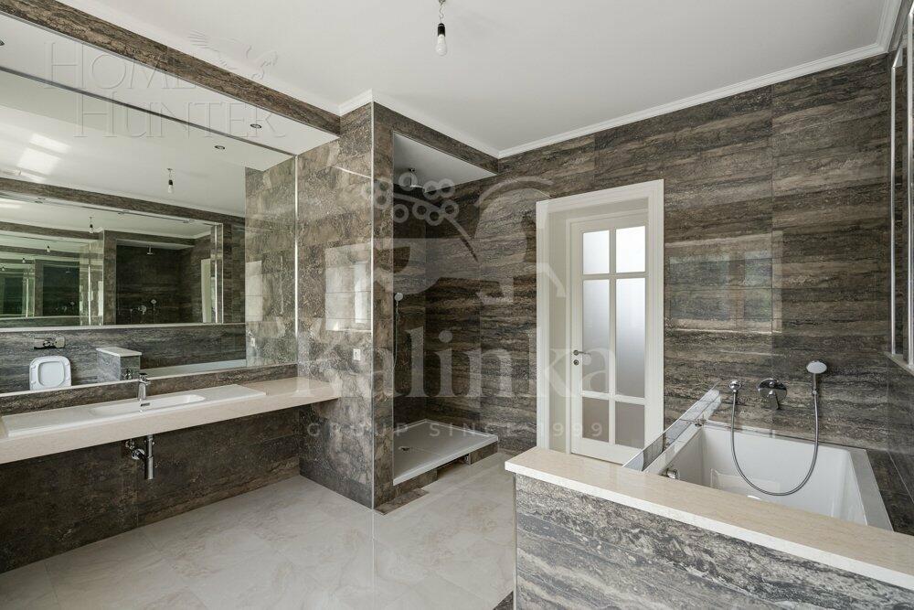 2-этажный коттедж 1 111 м² с отделкой