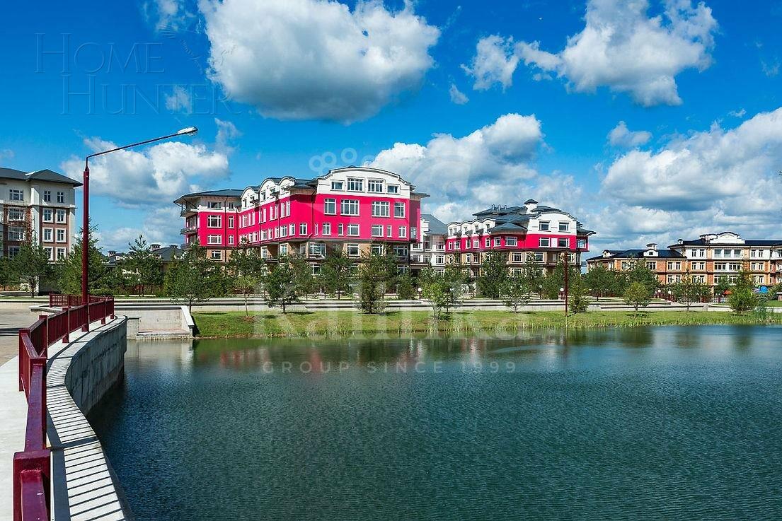 3-этажный таунхаус 608 м² с отделкой