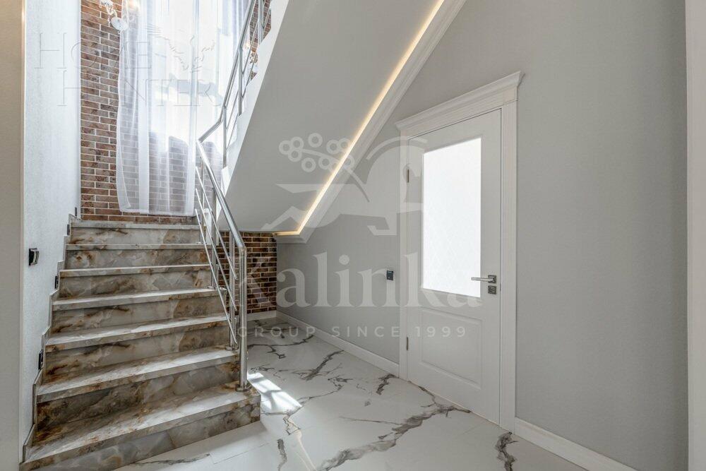 2-этажный коттедж 434 м² с отделкой