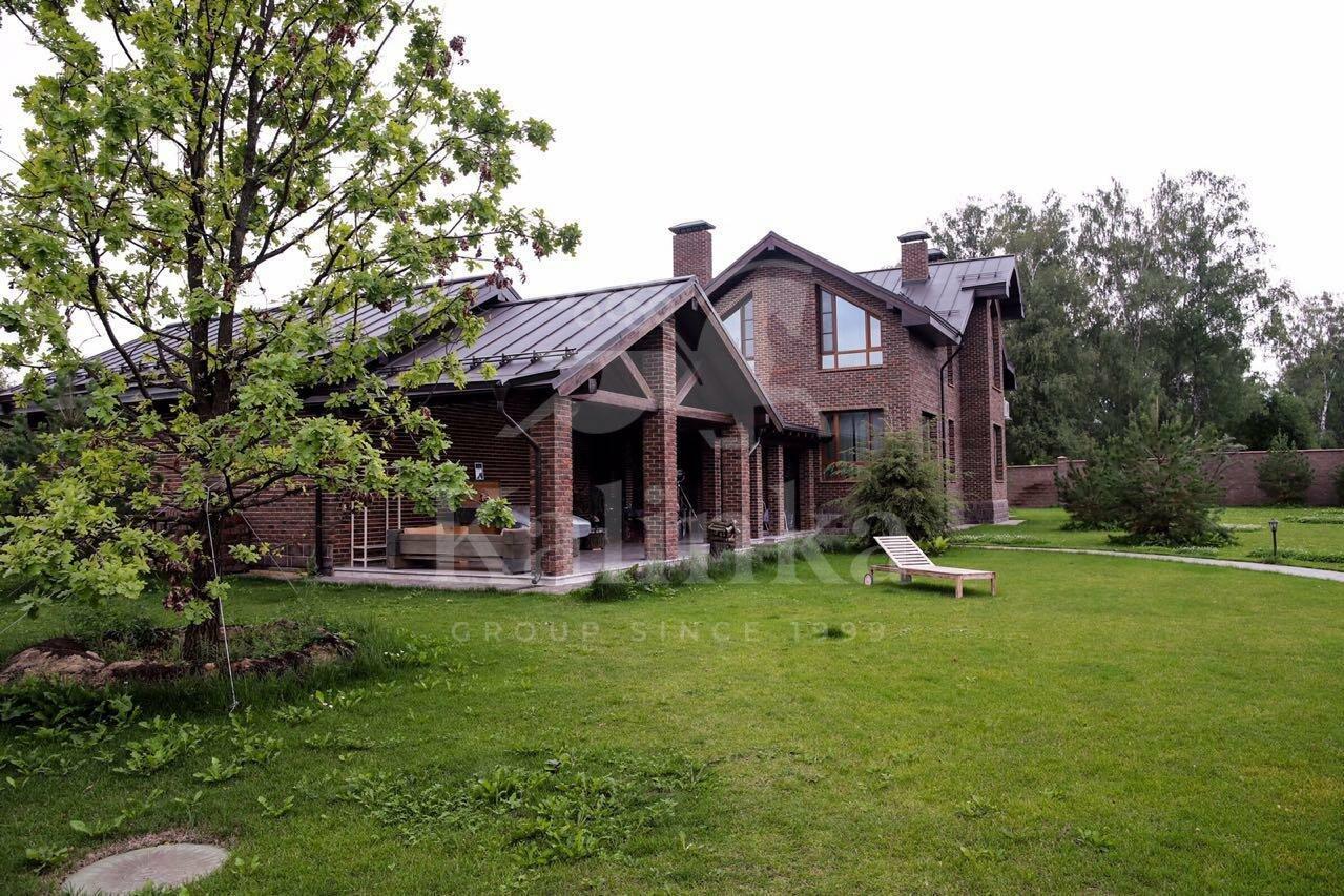 2-этажный коттедж 700 м² с отделкой