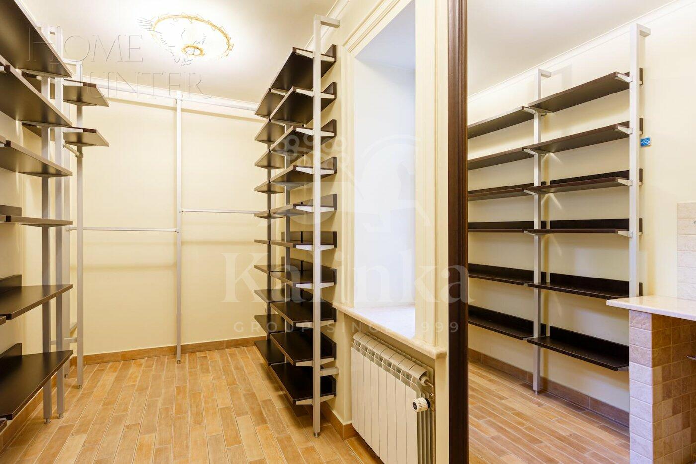 2-этажный коттедж 910 м² с отделкой