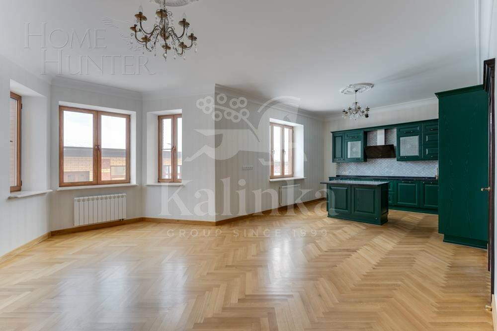 2-этажный коттедж 693.5 м² с отделкой