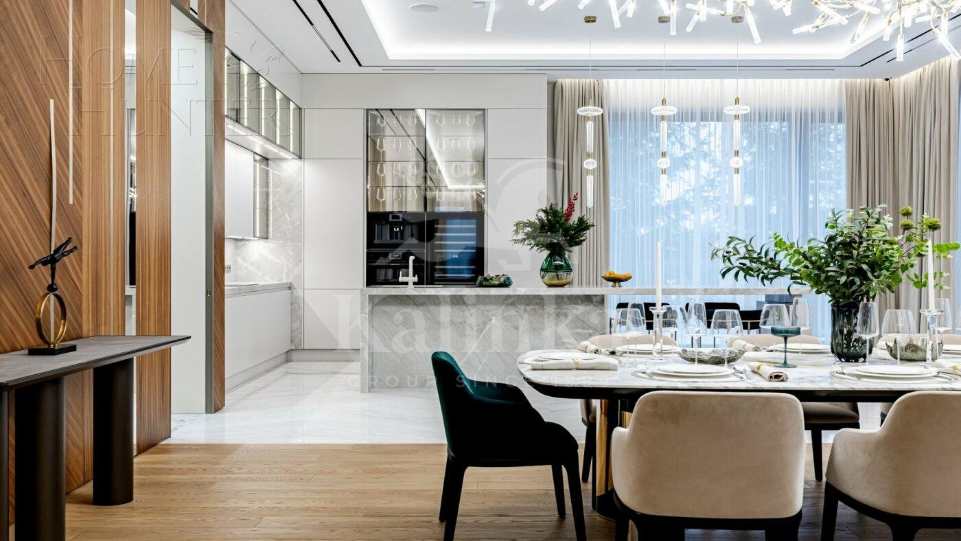 2-этажный коттедж 1 350 м² с отделкой