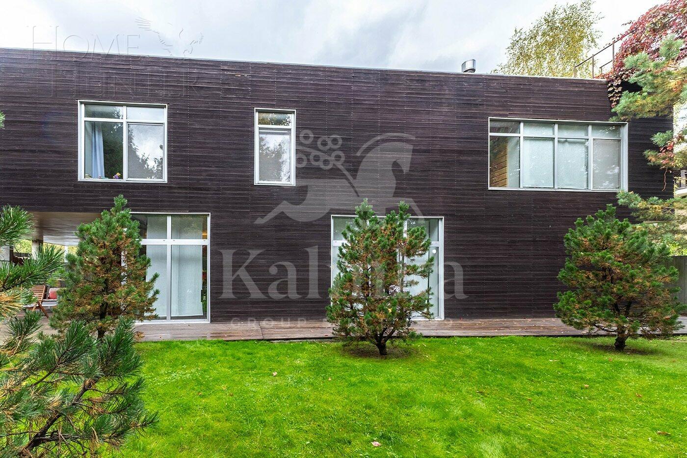 2-этажный коттедж 265.9 м² с отделкой