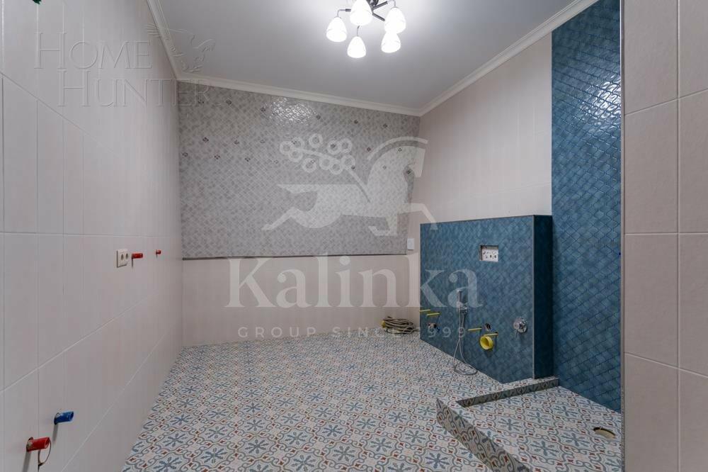2-этажный коттедж 693.5 м² с отделкой