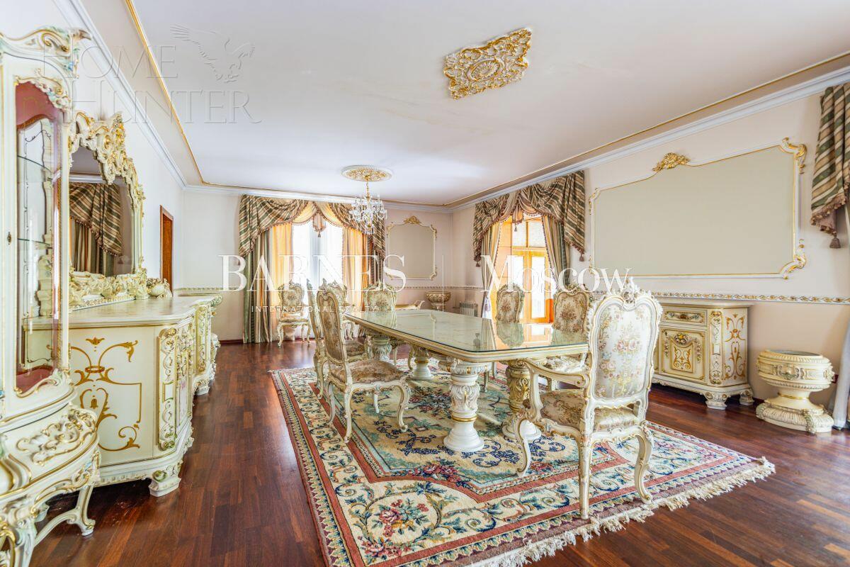 2-этажный коттедж 800 м² с отделкой