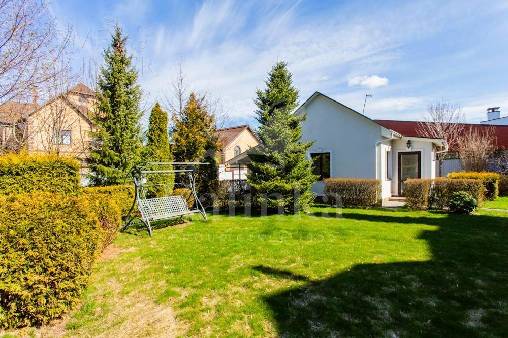 2-этажный коттедж 700 м² с отделкой