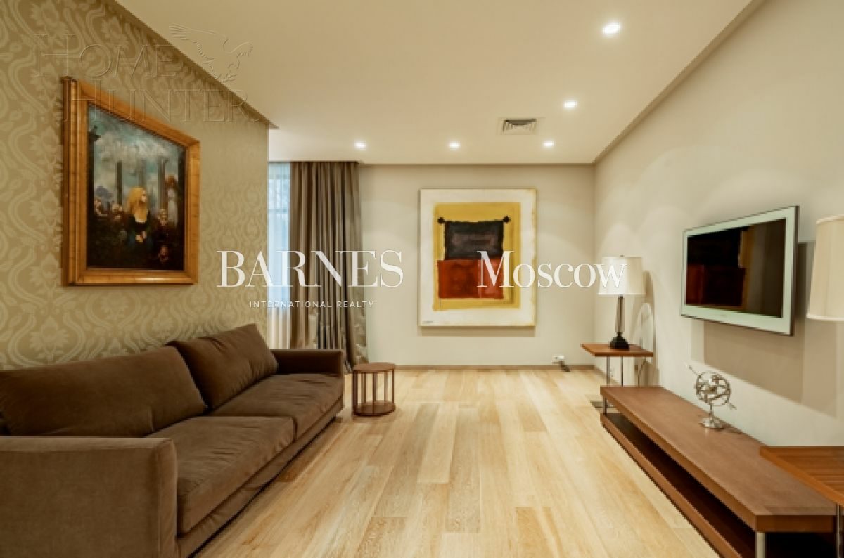 2-этажный коттедж 640 м² с отделкой