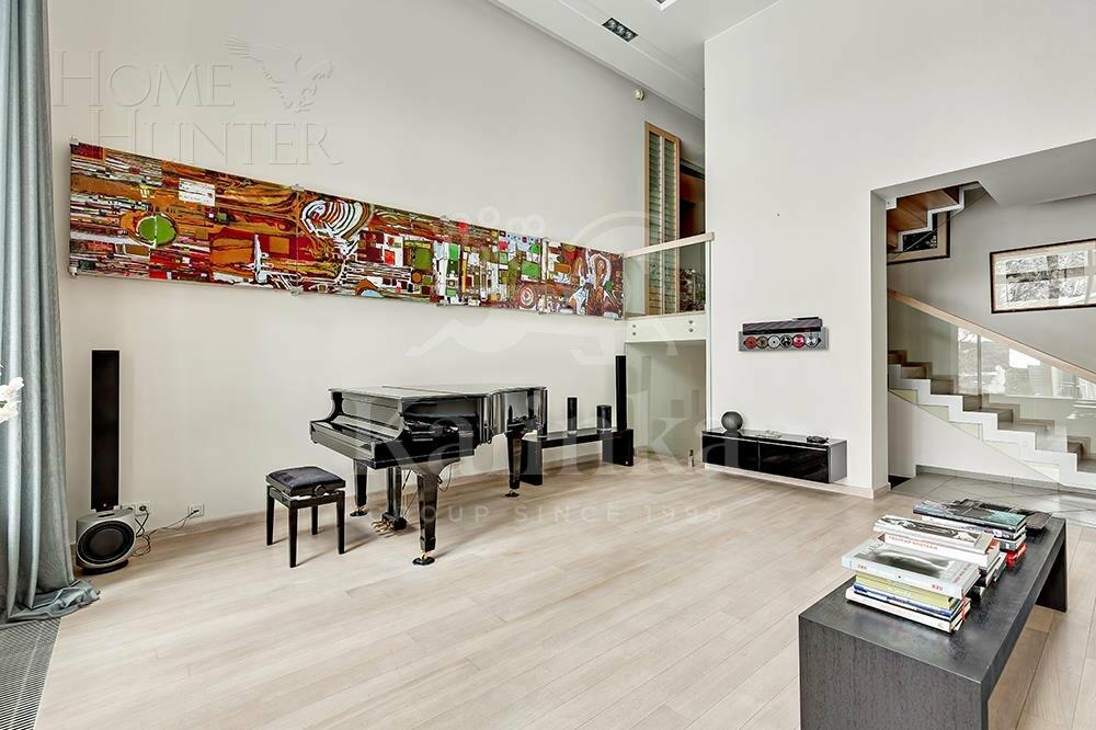 2-этажный коттедж 1 622 м² с отделкой