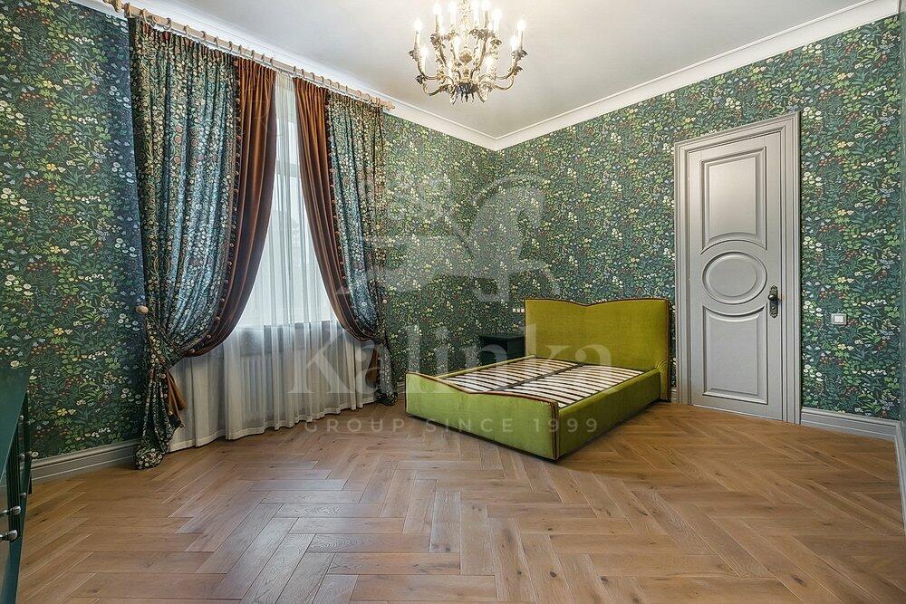 2-этажный коттедж 737 м² с отделкой