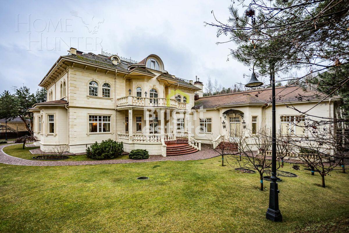 2-этажный коттедж 1 250 м² с отделкой