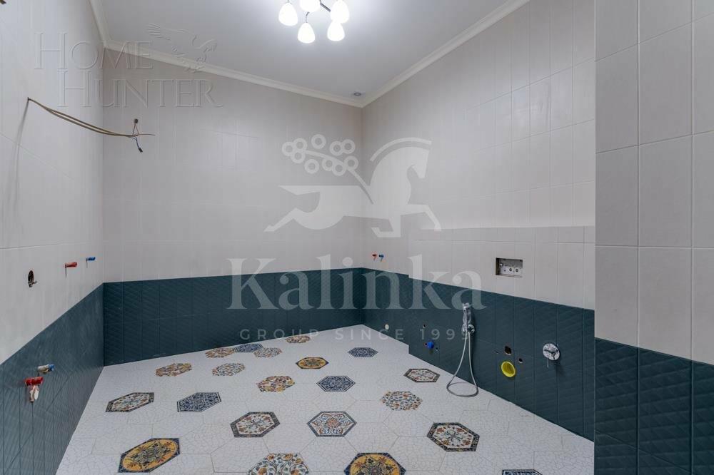 2-этажный коттедж 693.5 м² с отделкой