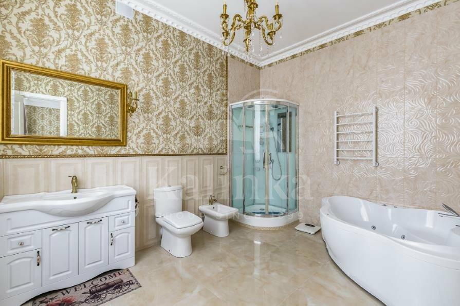 2-этажный коттедж 1 096 м² с отделкой