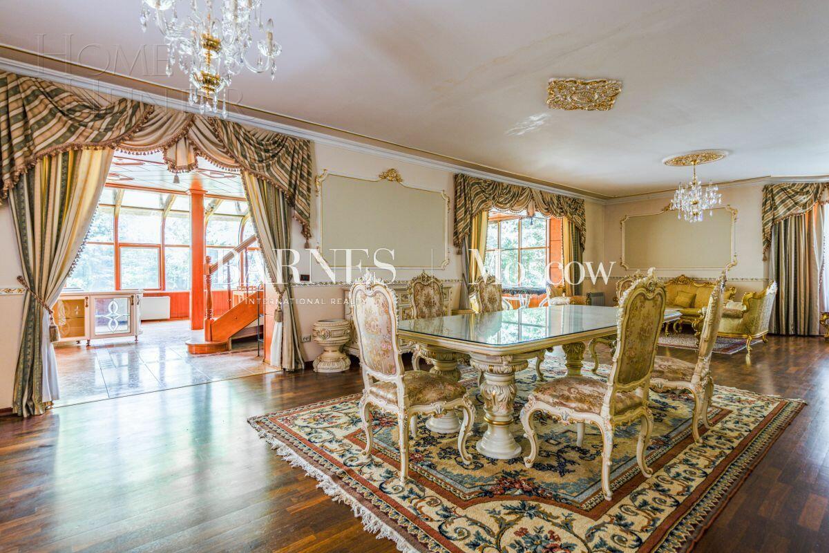 2-этажный коттедж 800 м² с отделкой