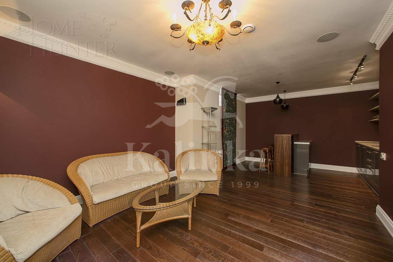 2-этажный коттедж 450 м² с отделкой