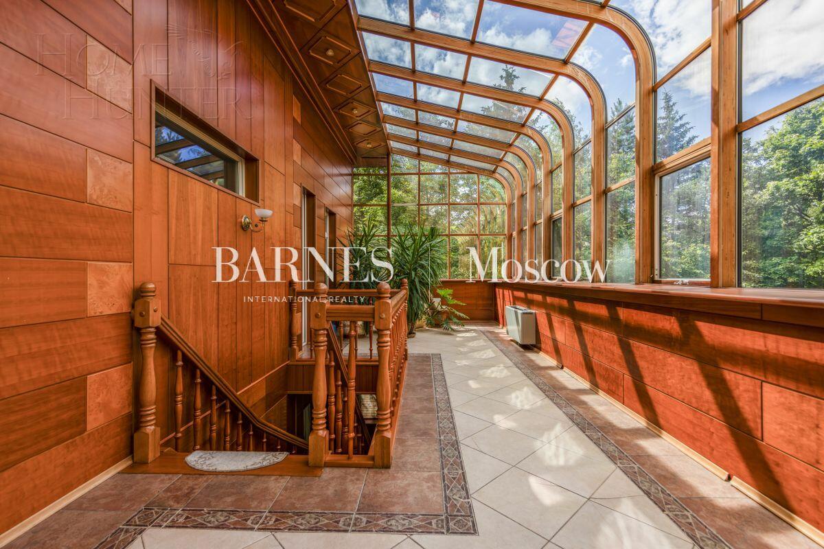 2-этажный коттедж 800 м² с отделкой