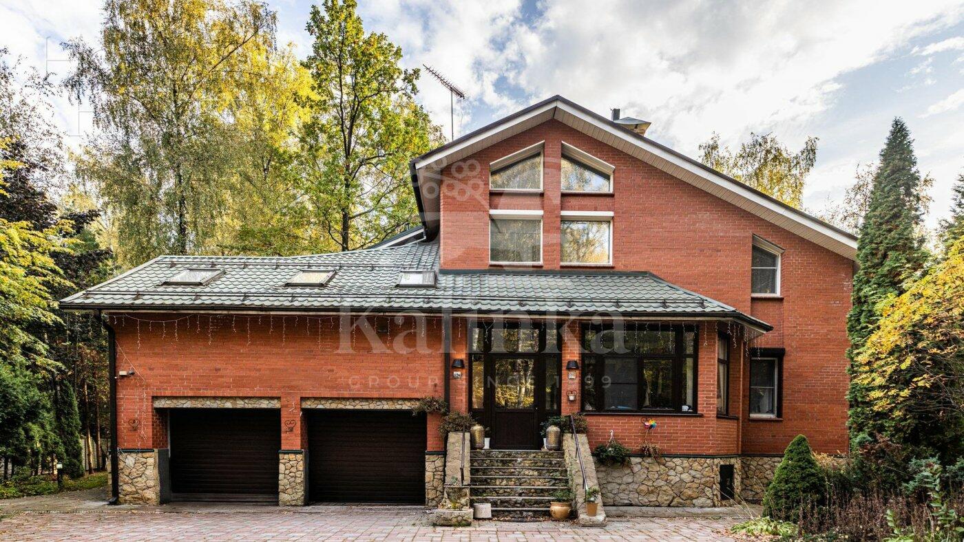 2-этажный коттедж 386 м² без отделки