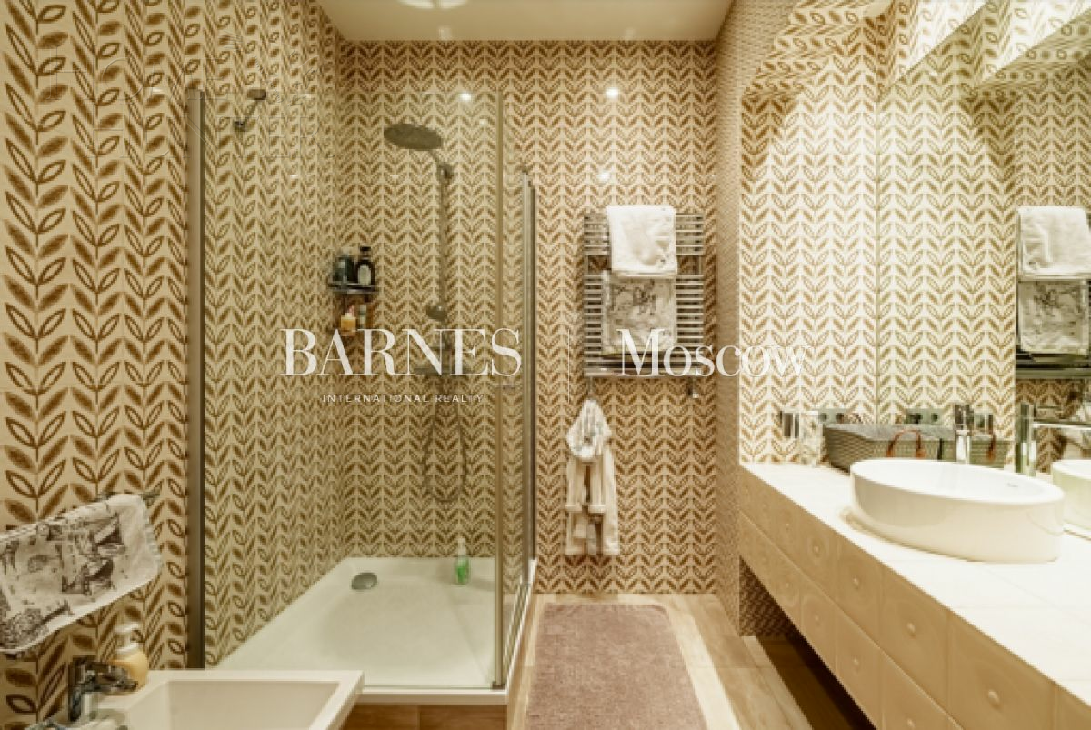 2-этажный коттедж 640 м² с отделкой