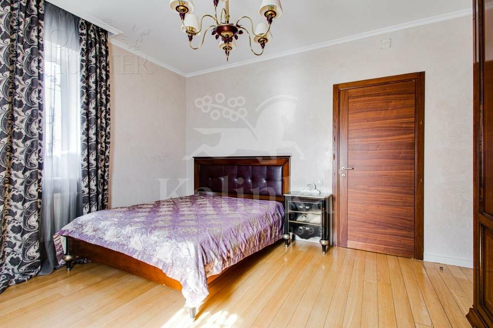 2-этажный коттедж 700 м² с отделкой