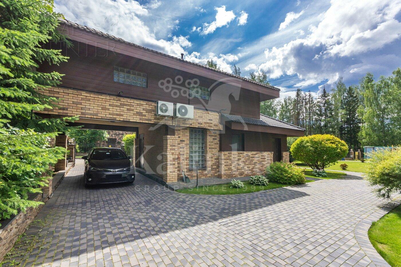 2-этажный коттедж 1 380 м² с отделкой