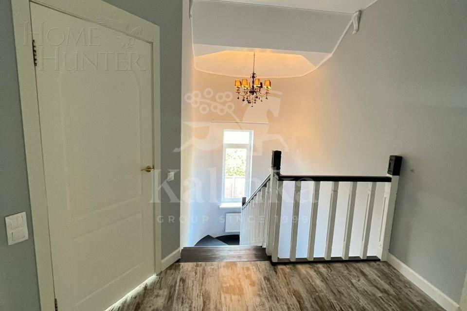 2-этажный коттедж 300 м² с отделкой