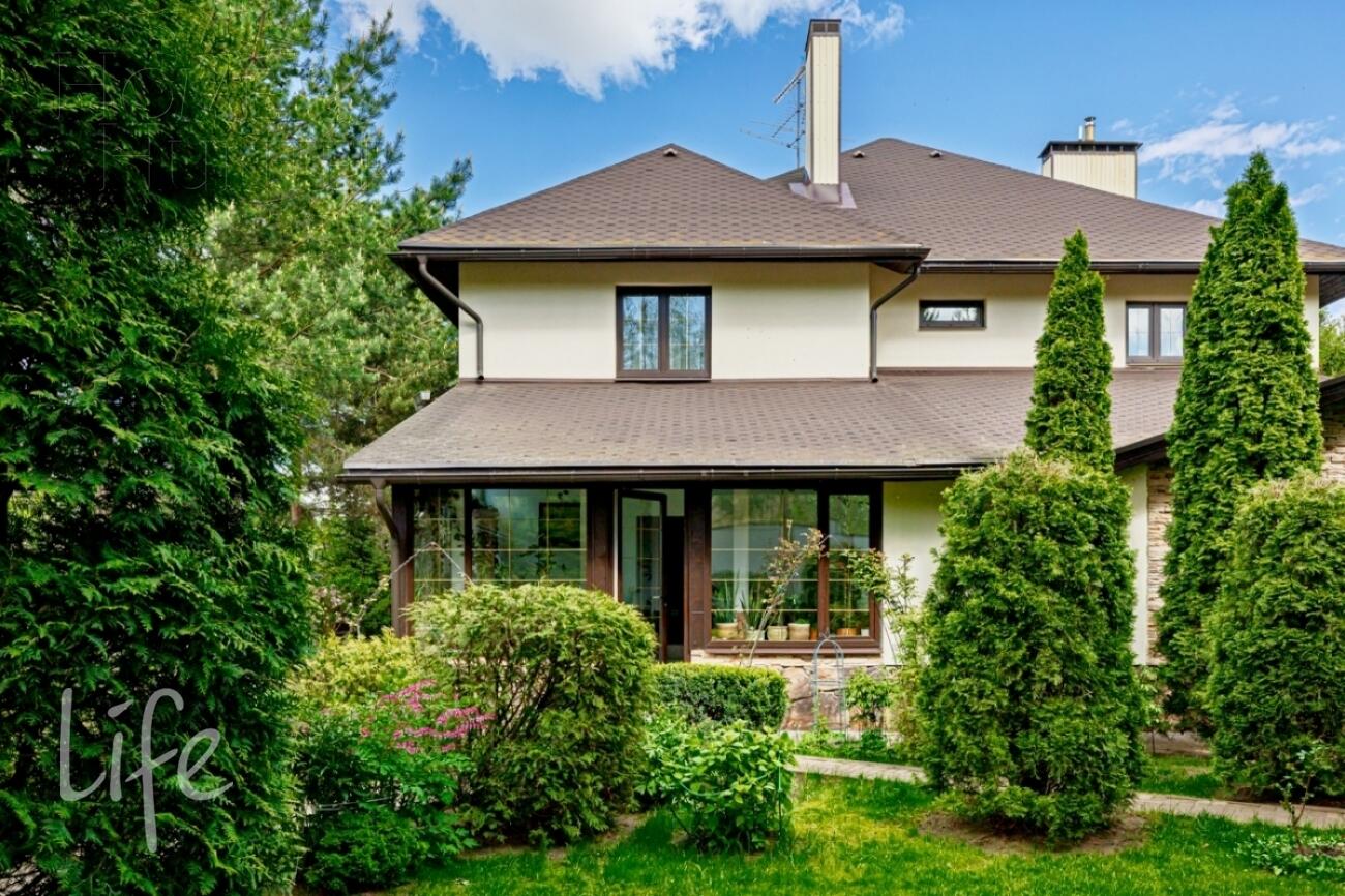 2-этажный коттедж 450 м² с отделкой