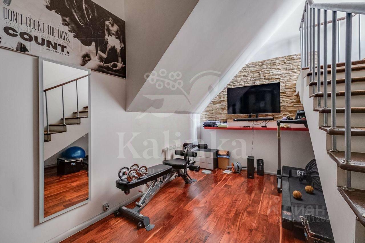 2-этажный коттедж 1 200 м² с отделкой