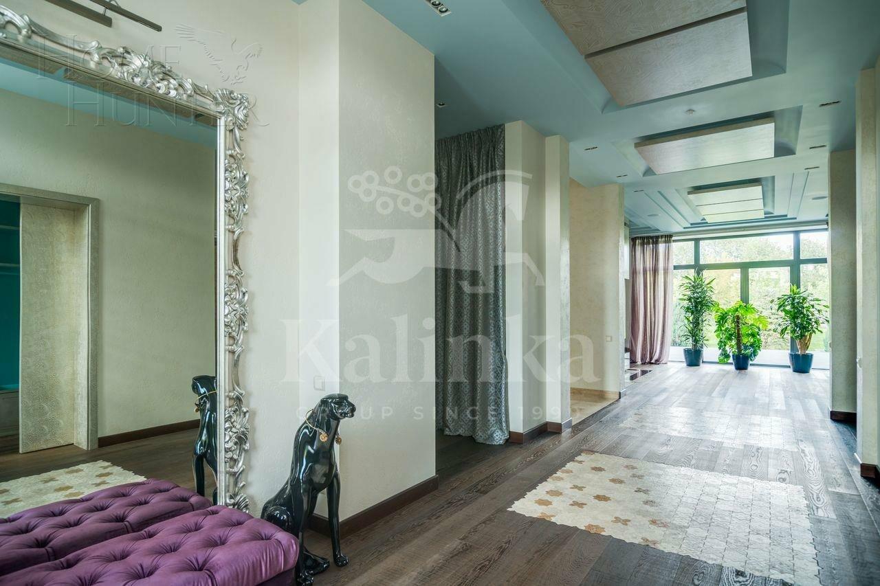 2-этажный коттедж 750 м² с отделкой