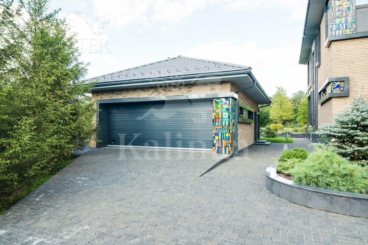 2-этажный коттедж 750 м² с отделкой