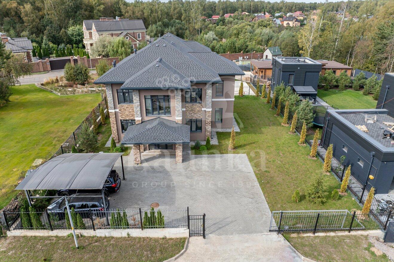 2-этажный коттедж 273 м² с отделкой