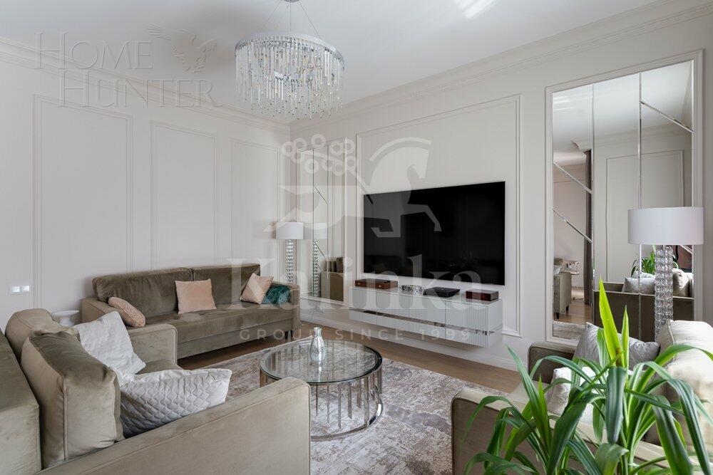 3-этажный таунхаус 400 м² с отделкой