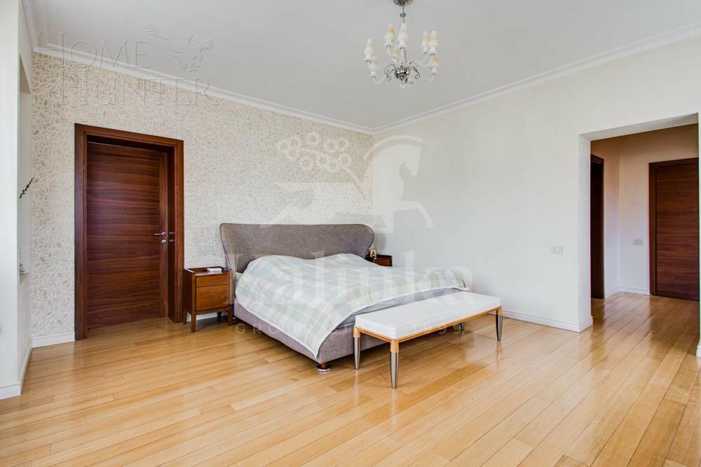 2-этажный коттедж 700 м² с отделкой