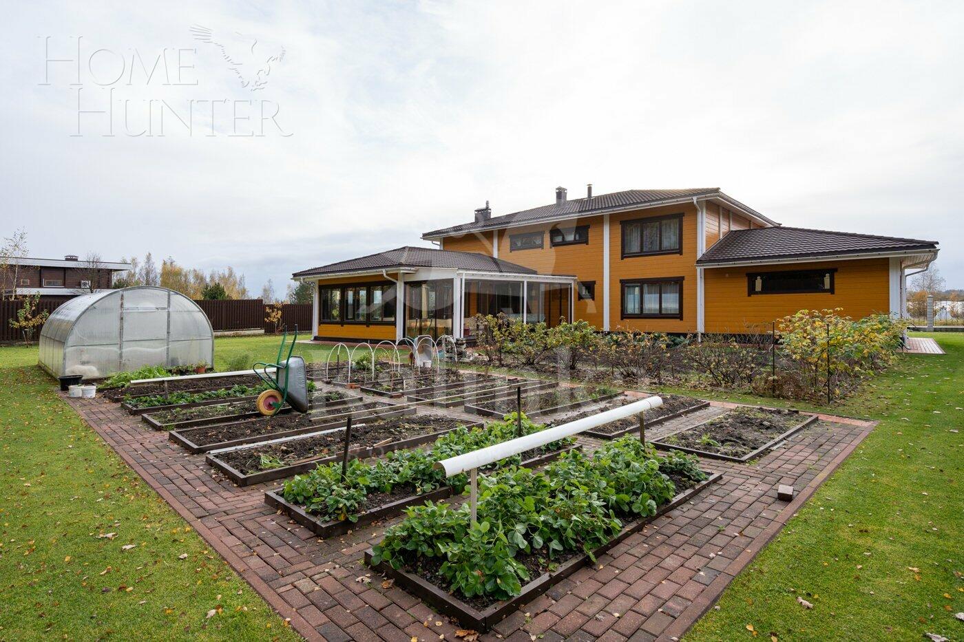 2-этажный коттедж 370 м² с отделкой