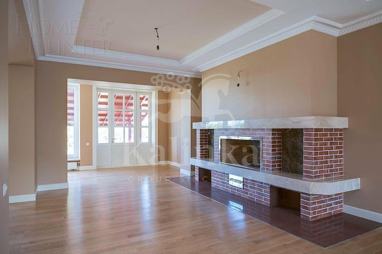 2-этажный таунхаус 350 м² с отделкой