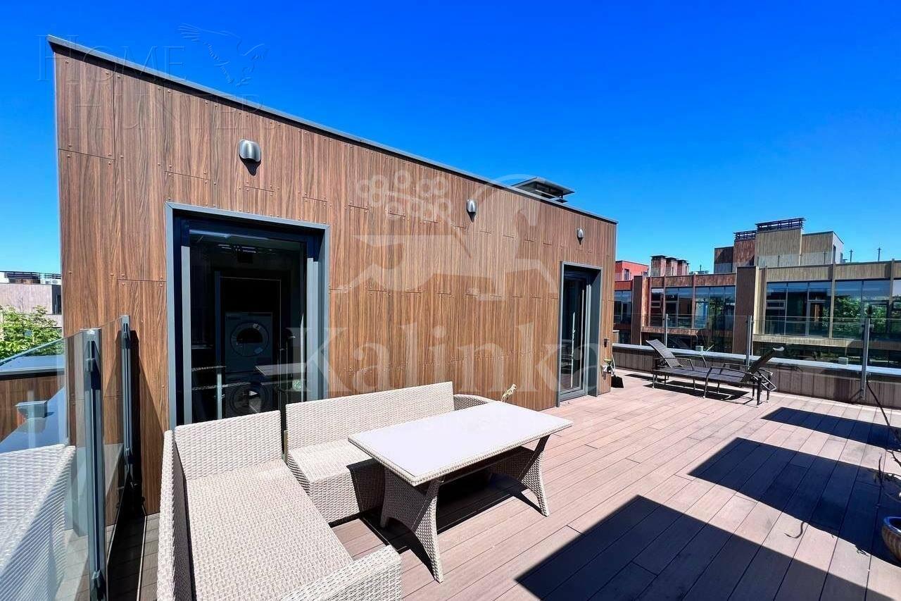 3-этажный таунхаус 169 м² с отделкой