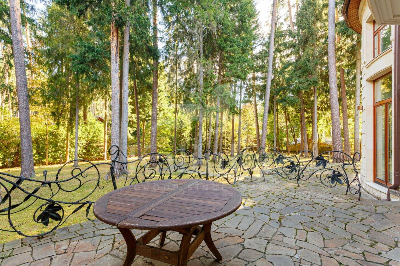 2-этажный коттедж 910 м² с отделкой