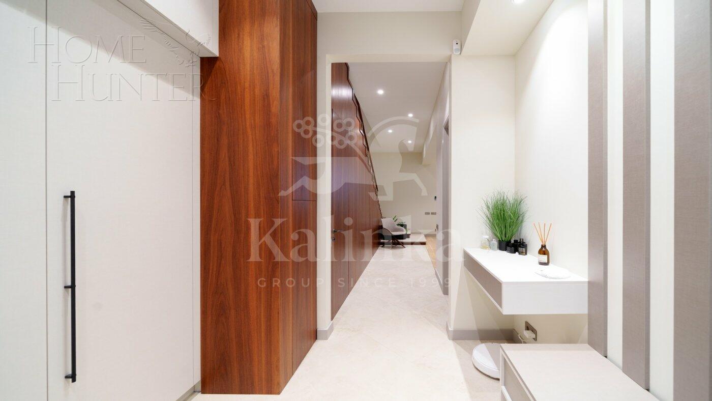 4-этажный таунхаус 278 м² с отделкой