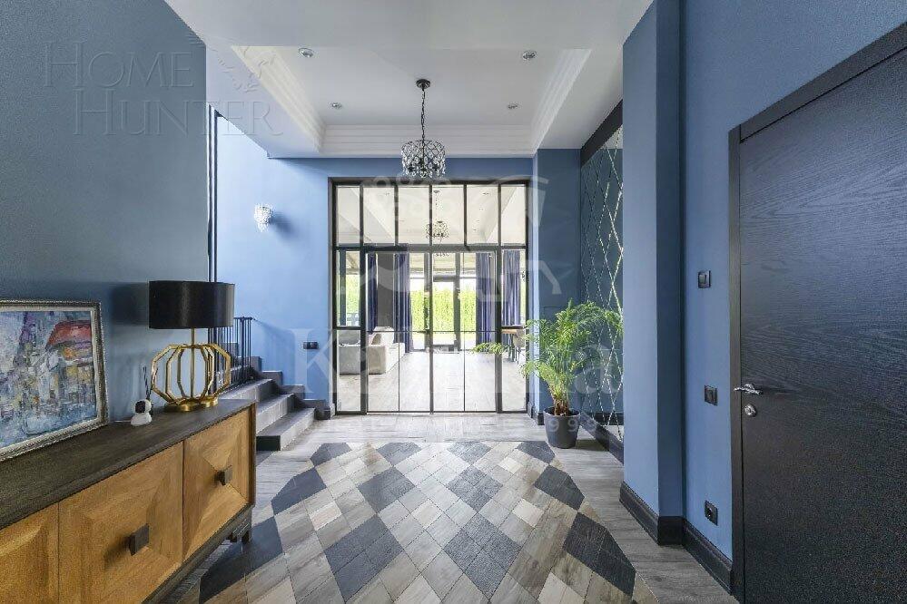 2-этажный коттедж 440 м² с отделкой