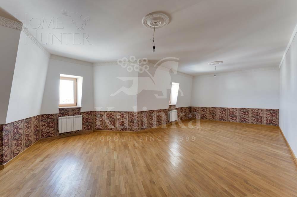 2-этажный коттедж 693.5 м² с отделкой