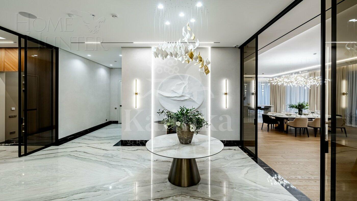 2-этажный коттедж 1 350 м² с отделкой