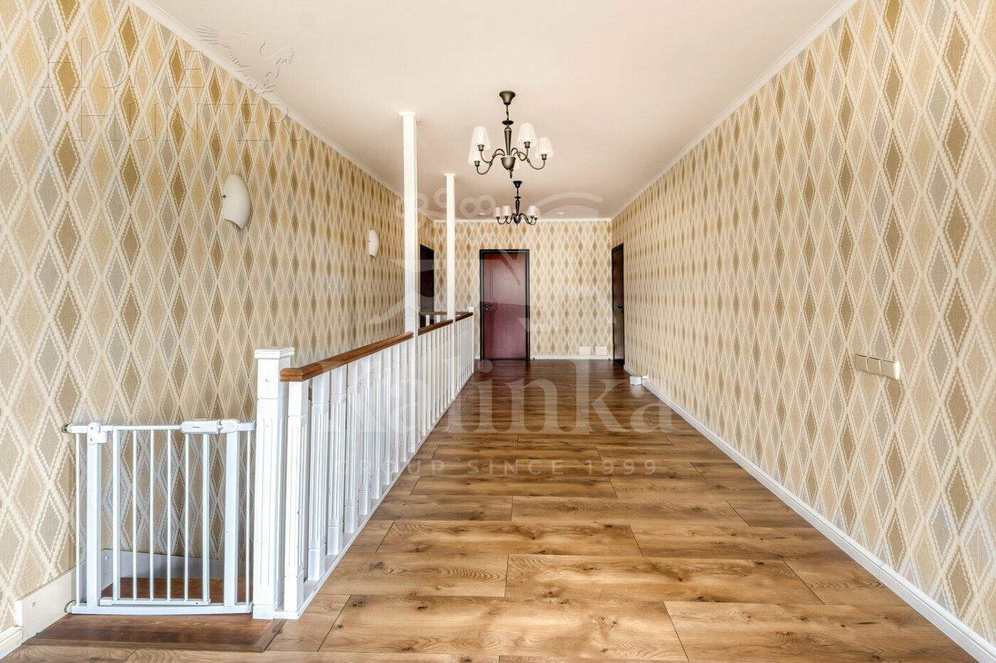 2-этажный коттедж 360 м² с отделкой