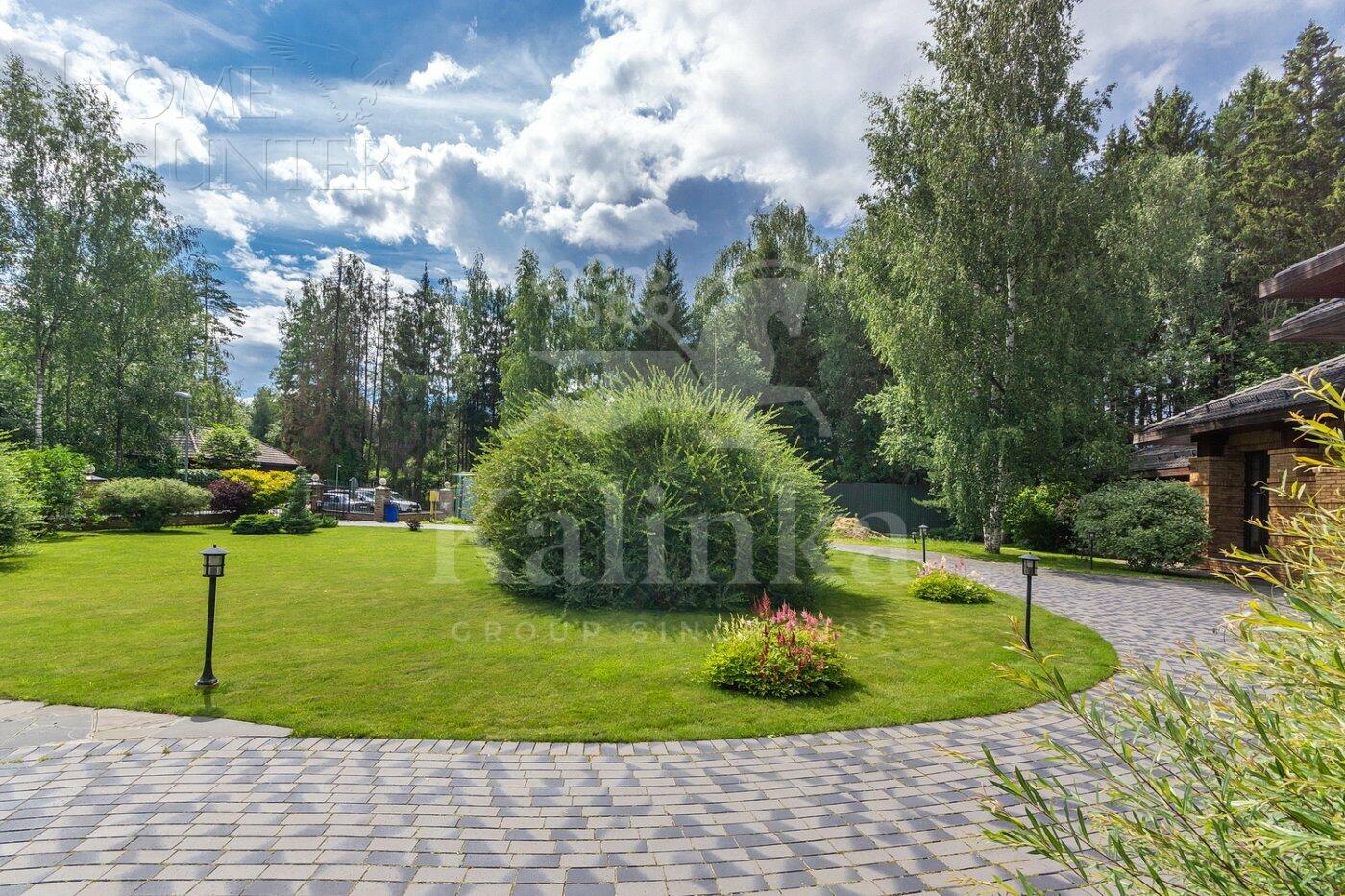 2-этажный коттедж 1 380 м² с отделкой