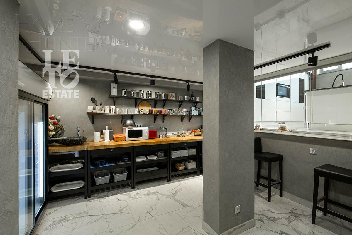 2-этажный коттедж 650 м² с отделкой