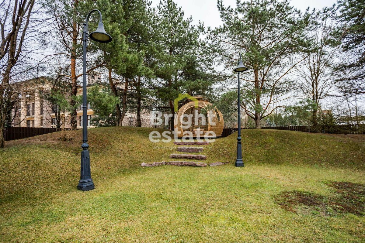 2-этажный коттедж 1 250 м² с отделкой