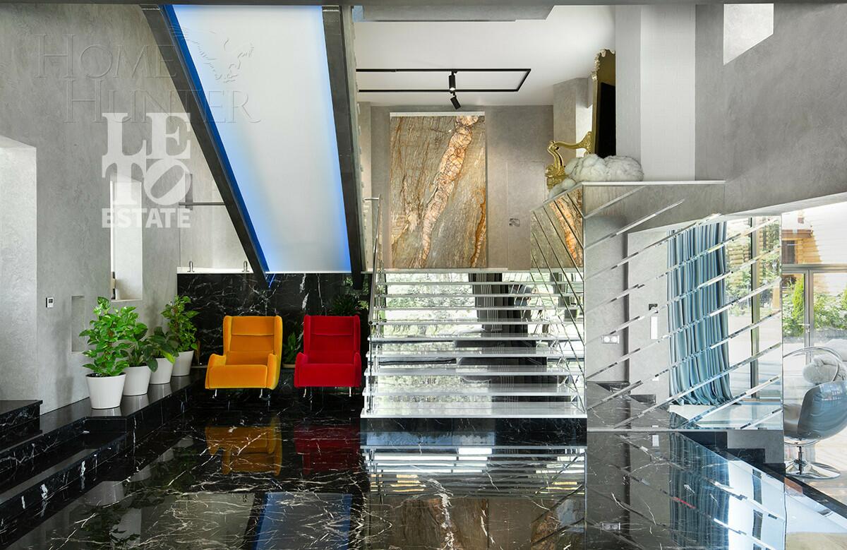 2-этажный коттедж 650 м² с отделкой