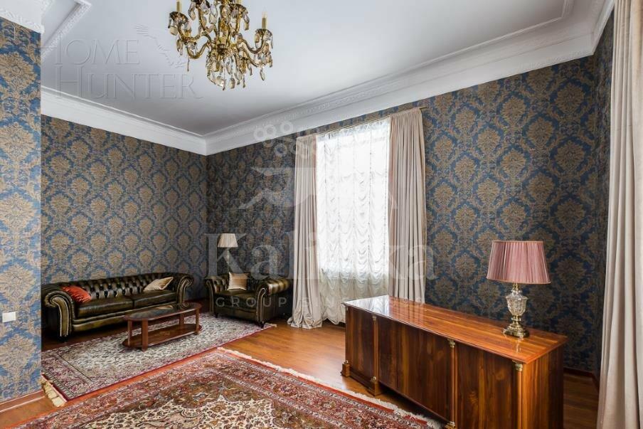 2-этажный коттедж 1 096 м² с отделкой