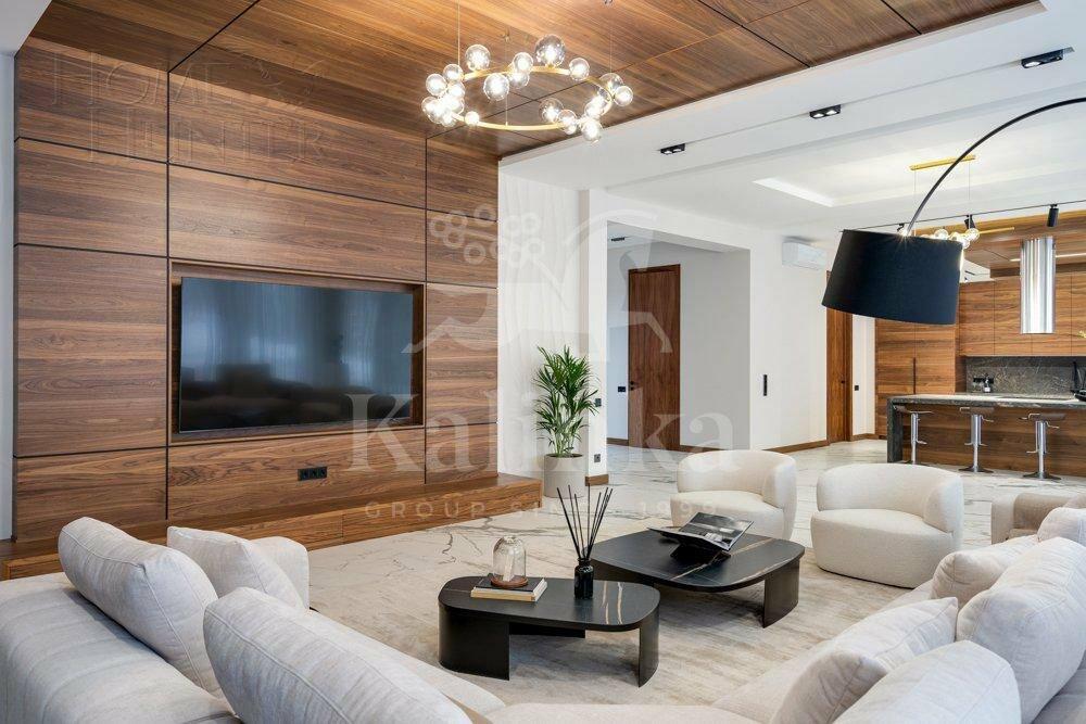 2-этажный коттедж 437.2 м² с отделкой